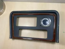 15072629 Gm 2002 Cadillac Escalade Center Console Upper Trim Bezel Clock Light Gray Oem