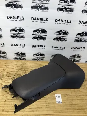 15926445 Gm 05-10 Chevy Corvette C6 Center Console Armrest With Boot Cover Oem Bad Latch 90k