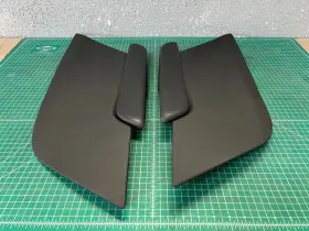 22922198 Gm 13-17 Cadillac Xts - Under Dash Center Console Side Panels Scuff Plate Oem