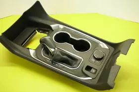 84374956 Gm 2018-2023 Chevrolet Oem.center Console Cup Holder Shifter Assembly