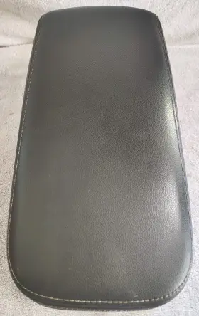 84422490 Gm 2014-2020 Chevy Impala Center Console Lid Black Leather Clean 14-20 Armrest