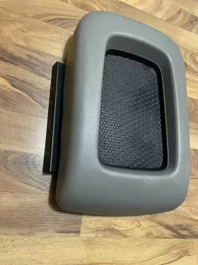 88986667 Gm 03-06 Suburban Tahoe Silverado Center Console Lid Armrest Arm Rest -gray- Oem