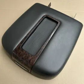 15250347 Gm General Motors Gmc Chevy Chevrolet Cadillac Oem 07-13 Yukon Silverado Tahoe Sierra Suburban Center Console Lid Armrest Woodgrian