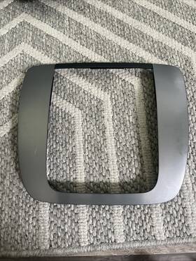 Gmc 25807746 07-13 Gm Truck Silver Dashboard Dash Center Radio Surround Trim Panel Oem