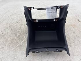 Gmc 84698811 18-24 Terrain Console Center Compartment Tray With Power Outlet Oem
