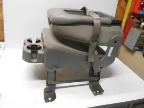 Smitley-337-31-1114 Gmc 2004 Yukon Center Console Jump Seat