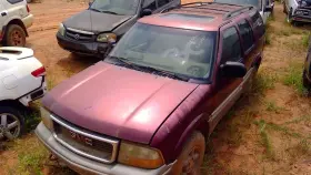 260.gm9300 Gmc Truck Jimmys15 2000 Glove Box 236426