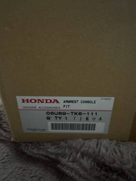 Honda 08u89-tk6-111 Armrest Console