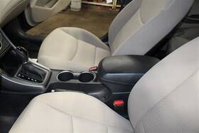 Hyundai 241-11395b Console Front Sedan Floor Korea Built Fits 14-16 Elantra 409358
