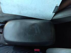 Hyundai 241-11410a Console Front Floor Vinyl Armrest Fits 14-15 Tucson 1138142