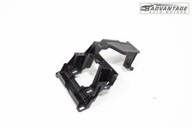 Hyundai 84618-cw000 2022-2025 Santa Cruz Center Console Rear Mount Support Bracket Oem