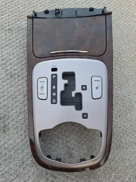 84650-3m100 Hyundai 2009 - 2012 Genesis Center Console Shifter Bezel Trim Ash Tray Oem 09-12