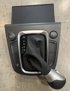 84650-j9ba0nvc Hyundai 84650j9ba0nvc Console Shifter Bezel For 2022-2023 Kona Awd With Drive Mode