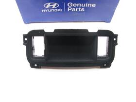 Hyundai 846753l000x6 New - Oem Center Console Upper Cover Tray For 2006-10 Azera