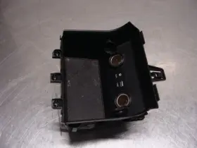 96120f2000 Hyundai Elantra Se Center Console Tray Aux Usb Power Port 17 18 19 20