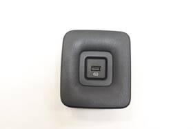 Infiniti 284h39nf0b 2016 - 2020 Qx60 Rear Center Console Usb Audio Port With Trim Oem
