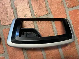 9378h9nf0a Infiniti 2013-2020 Qx60 Center Console Shifter Bezel Oem