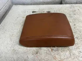 241.ja1f22 Jaguar 2022 F Type Center Console Tan Leather Armrest Oem