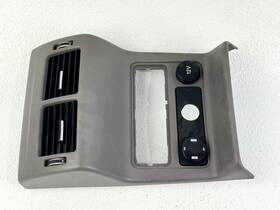 Jaguar T4a5316 17-23 F-pace Rear Console Trim Panel With Hvac Ac Air Vent Grille Cover Oem