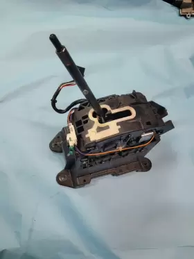 1ut660x9ag Jeep 2014-2018 Cherokee Automatic Gear Lever Floor Shift Shifter Box Oem