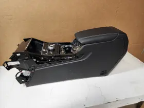 241-13706 Jeep 2021-2023 Grand Cherokee Center Console Oem
