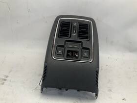 Jeep 245.am8715 11-18 Grand Cherokee 3.6l Center Console Rear Trim With Vent T