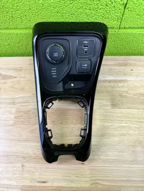 6mw42nccaa Jeep 2017-21 Compass Oem Center Console Floor Gear Shift Bezel 1130