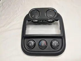 P55111132ad Jeep 2011 To 2017 Patriot Dash Climate Temperature Control Radio Bezel Oem I5496