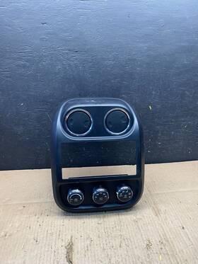 Jeep P55111133ac 2011 To 2017 Patriot Dash Climate Temperature Control Radio Bezel P3544 Dg