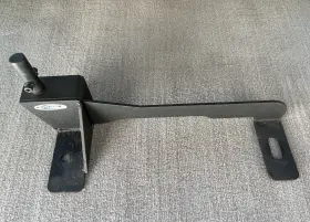 425-3243 Jotto Desk Laptop Mount Base Only - For Gm And Chevrolet Vehicles