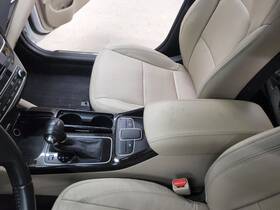 Kia 241-11330 Lid Armrest Only Console Front Floor Without Electric Parking Brake Fits 14-16