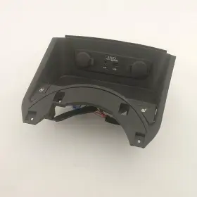 846313w030 Kia 241-11452 Sportage Center Console Tray Aux Port Usb