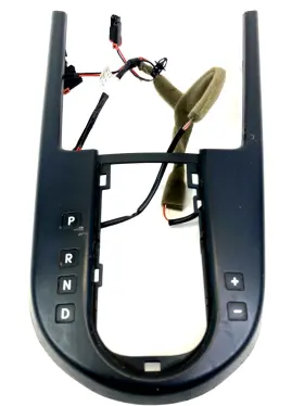 84650-1m000 Kia 10-13 Forte 2.0l At Center Console Gear Shifter Bezel Indicator