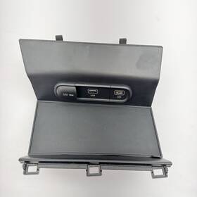 Kia 96125l2000 2021 - 2024 K5 Center Console Storage Compartment Tray And Usb Port Oem