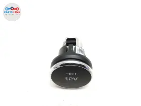 Fk72-15k040-ga Land Rover 2017-2019 Discovery Center Console 12v Power Outlet Socket Bank L462