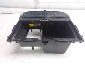 Lexus 241.le1123 2023 Rx350h Center Console Storage Bin And Ubs Outlets Oem 588040e820