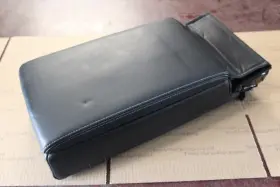 241.le1j10 Lexus 2010 2011 2012 2013 Is250 Is350 Rear Seat Console Arm Rest Black Lb21