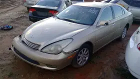 260.le1i04 Lexus Es330 2004 Glove Box 221466