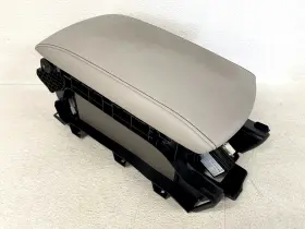 30c70 Lexus 58810 2013-2015 Gs350 Gs450h Center Console Armrest Storage Box Oem Lot2490