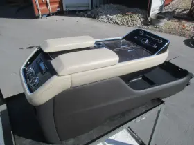 13226 Lincoln -13226 2020 2021 Navigator Center Floor Console With Climate Radio Controls Oem