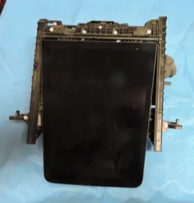 P11-nat000-05 Lucid Air Front Center Console Infotainment Screen Display Mechanism P11-nat000