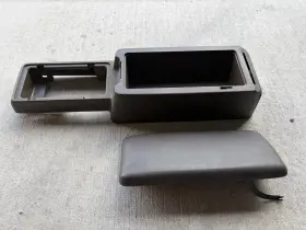 241.mz1z83 Mazda 81-85 Rx-7 Fb Front Floor Center Console Rear Section Brown Dmg