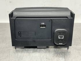 Mazda Bdgf-844a1 2020-2023 3 Usb Auxiliary Jack Center Console Oem
