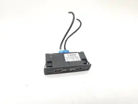 1728202000 Mercedes-benz Genuine 16-19 Gle350 W166 Center Console Usb Charging Port