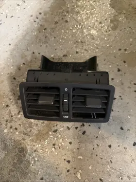 2108301454 Mercedes-benz 96- 01 W210 E320 Center Console Rear Air Vent Black Oem