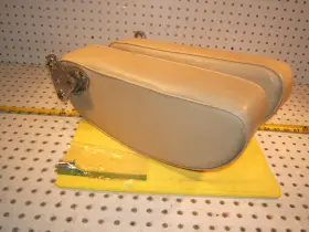 Mercedes-benz 70-72 W108 W109 111 Mb Tx Vinyl Parchment Front Split Long 2 Armrest T5