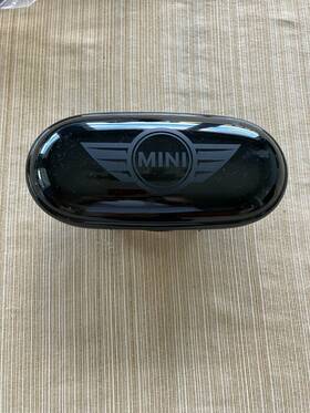 Mini 51169812760-01 Cooper Countryman 11-16 Center Console Sun Glass Holder And Base Ships Free