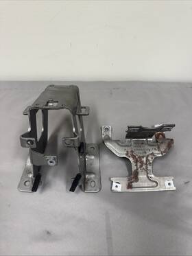 Mini 9803684 2011/2016 Cooper Countryman R60 Console Armrest Bracket Rail Oem