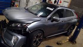 Mitsubishi 241-14081 Console Front Floor With Electric Parking Brake Fits 18-20 Eclipse Cross
