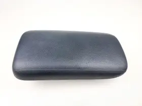 8011b728xa Mitsubishi 17-20 Outlander Center Console Armrest Lid Storage Cover Oem